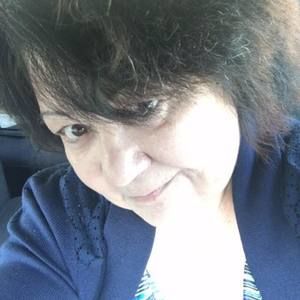 Meet your Posher, Connie